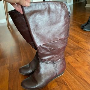 Aldo boots size 7.5. 1/2” inch wedge heel. Incredibly comfortable and durable.